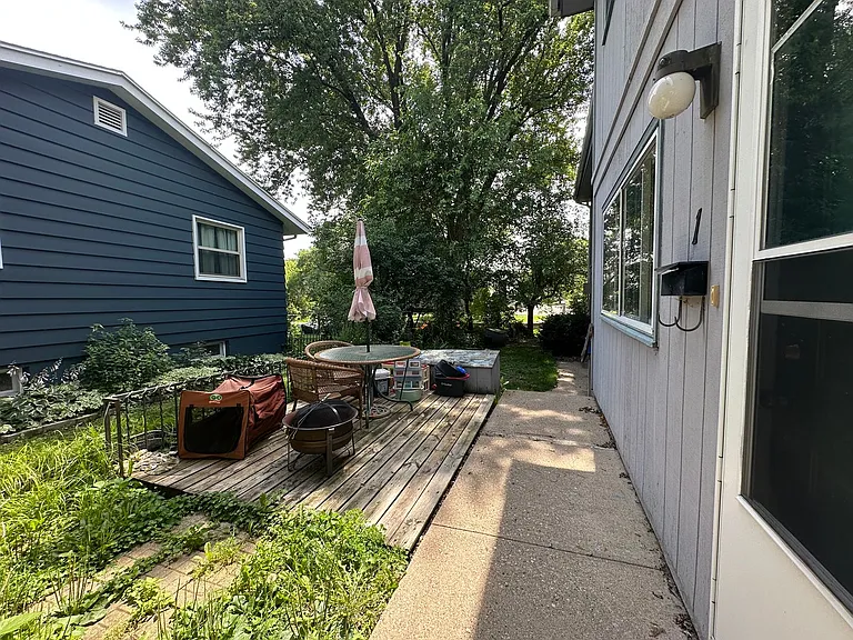 604 Bartels St. — Photo 16