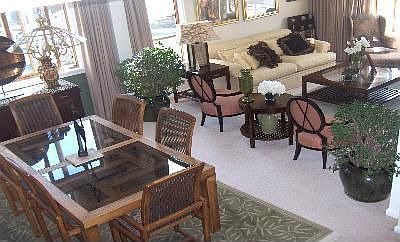 open livin/dining room with high ceilings