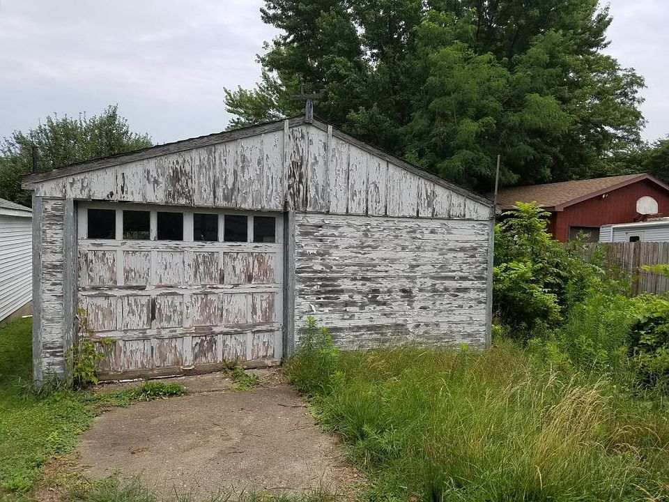 2nd image of 1413 Oak St