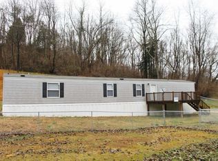 14 Midkiff Rd, Branchland, WV 25506