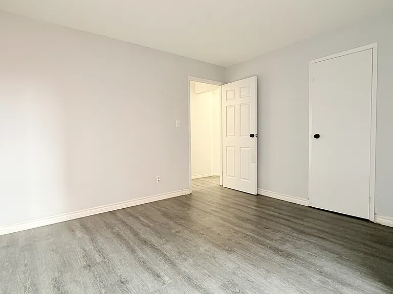 10 Pearl St W #106 — Photo 20