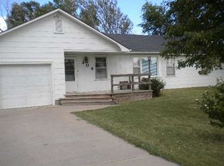 304 N Birch St, Hillsboro, KS 67063