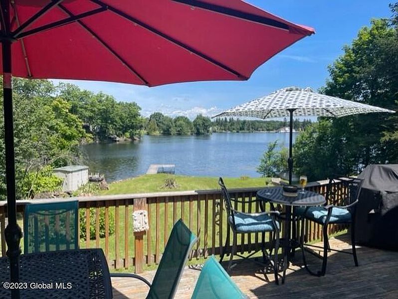 3rd image of 213 Shore Road