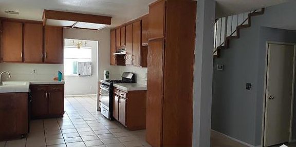 4th image of 3527 W Avenue J2