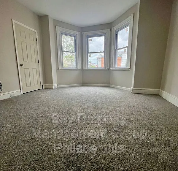 3253 Tampa St — Photo 9