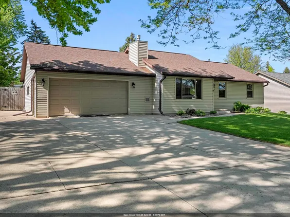 2545 Wildflower Row, Green Bay, WI 54311