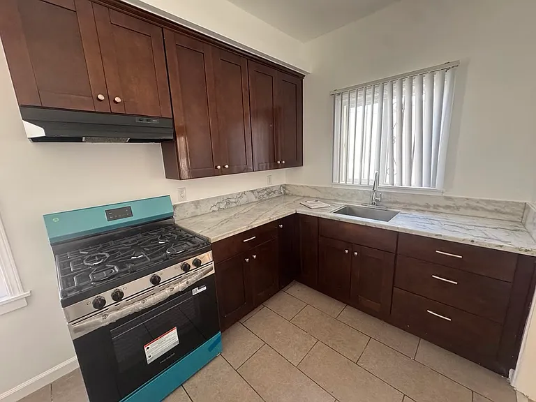 324 S Rampart Blvd #208 — Photo 9