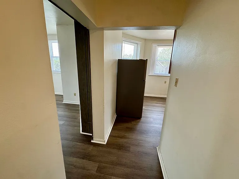 212 North Highland Avenue — Photo 27