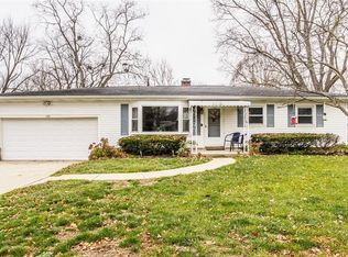 117 Hillcrest Dr, Westfield, IN