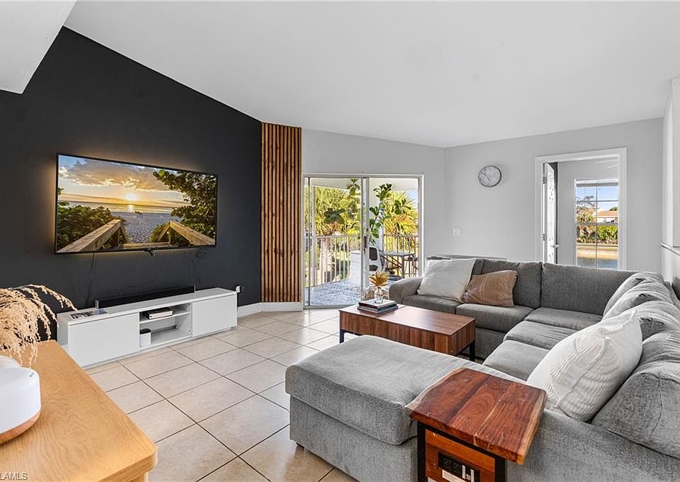 1st image of 161 Santa Clara DR #10