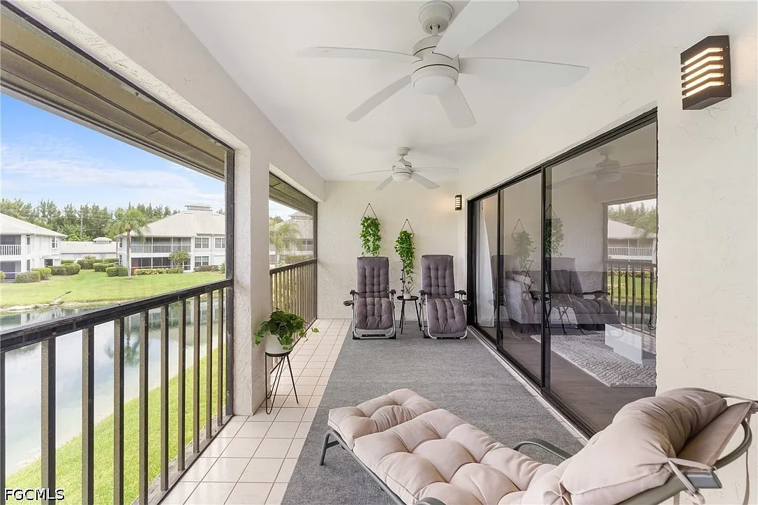2 bed, 2.0 bath, 1242 sqft, $2,500 — Photo 3