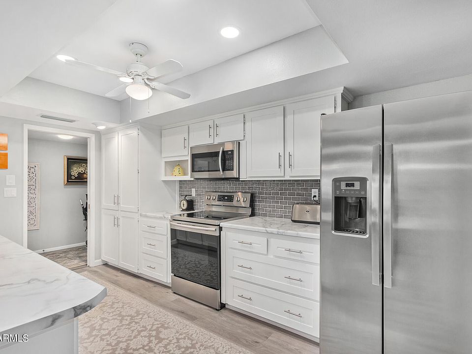 1st image of 10202 W HIGHWOOD Lane