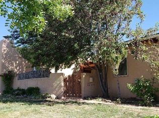 1433 Couse St, Taos, NM 87571