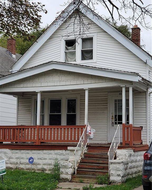 2nd image of 40 Theodore St