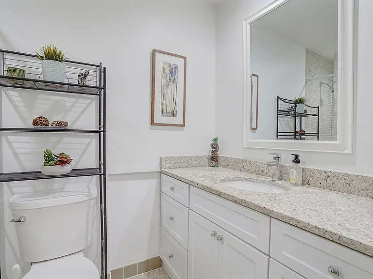 772 Nantucket Cir #B — Photo 18