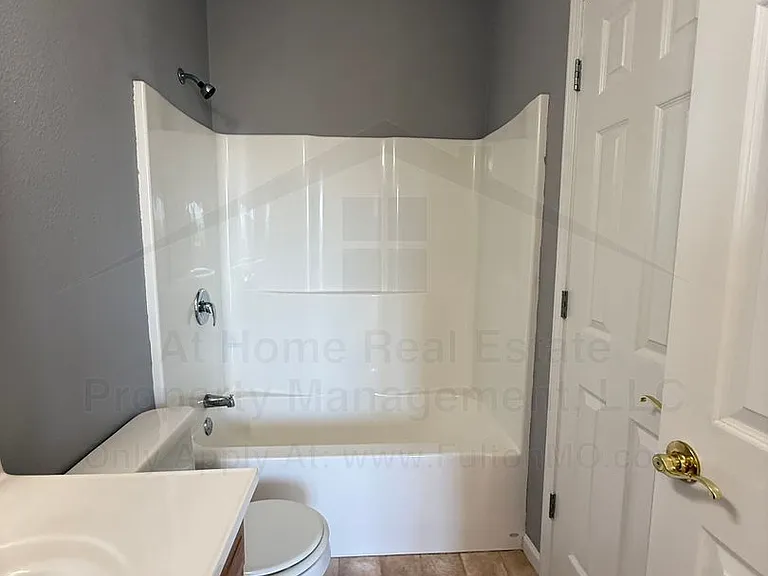 2606 N Bluff St #208 — Photo 11