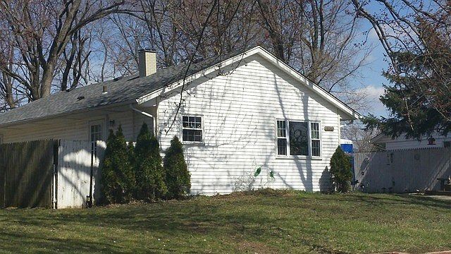 1st image of 1626 Seminole Ln