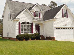 1105 Spring Forest Dr, Rocky Mount, NC 27803