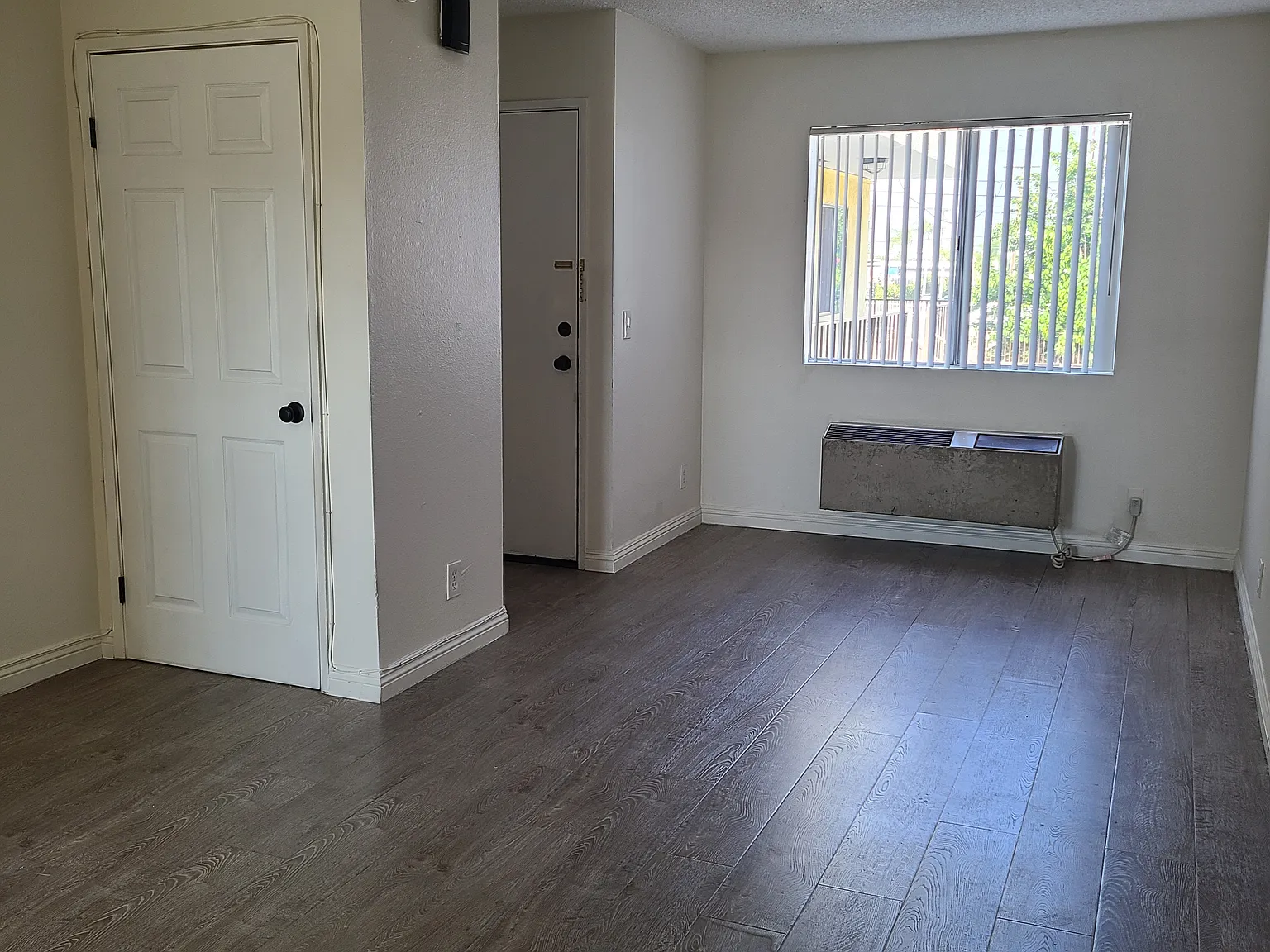 Studio, 340 sqft, $1,500 — Photo 2