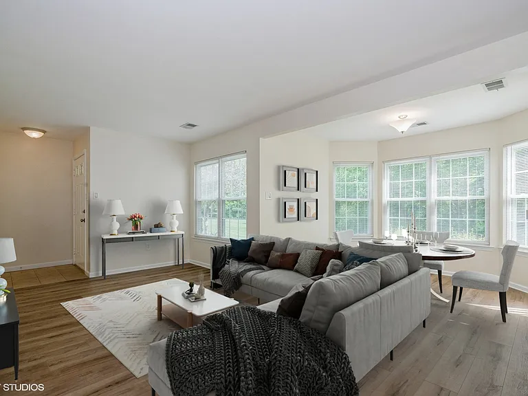 35019 Bennett Pl — Photo 5
