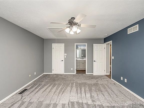 3rd image of 2331 Fieldstone Cir