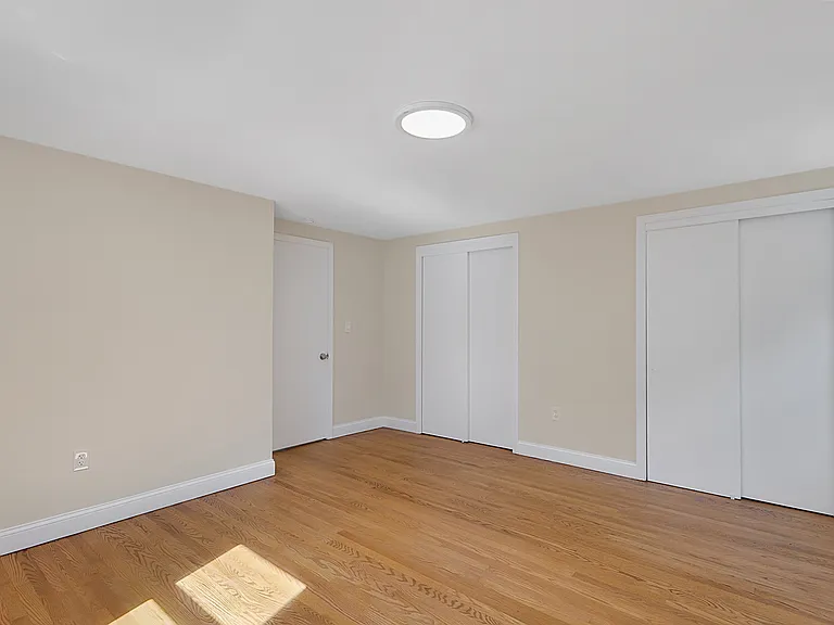 60 Union St — Photo 12