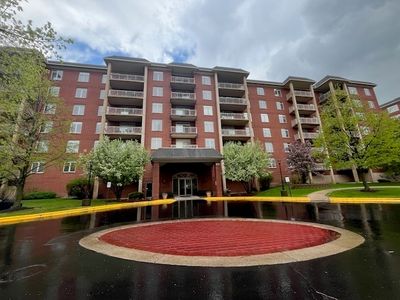 8300 Callie Ave UNIT 504, Morton Grove, IL, 60053