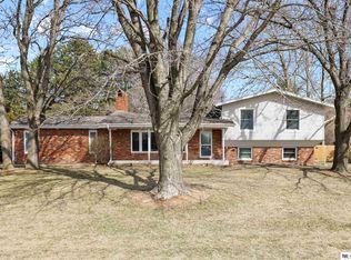 8415 Kathy Ln, Lincoln, NE 68526