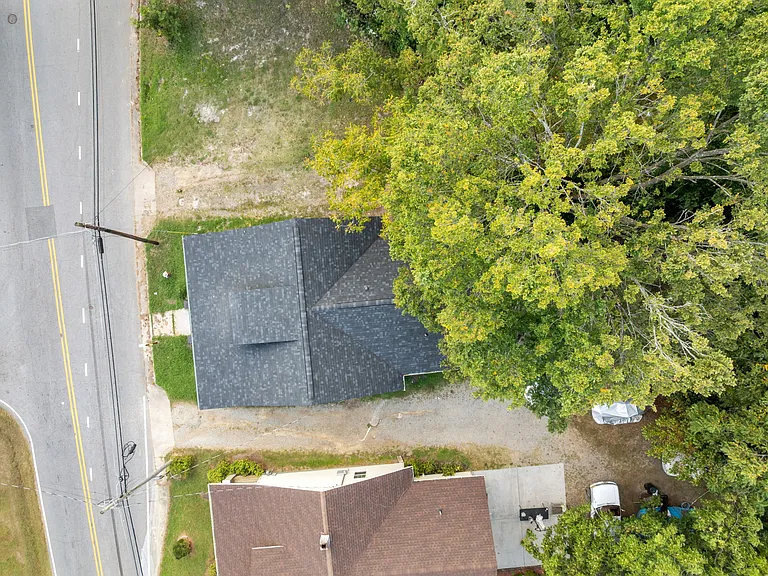 1005 E Russell Ave — Photo 25