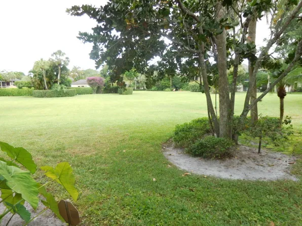 13334 Polo Club Rd APT 226, Wellington, FL 33414