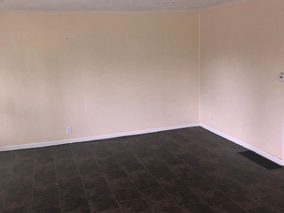 2nd image of 5248 Madison Pike