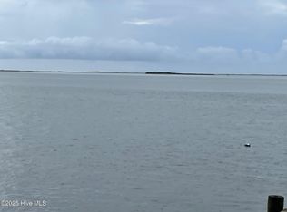 620 Seashore Dr, Atlantic, NC 28511