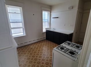 2014 W Greenfield Ave, Milwaukee, WI 53204