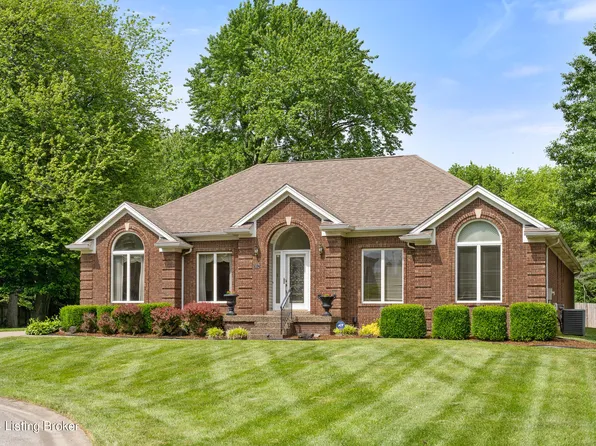 102 Declaration Dr, Louisville, KY 40214