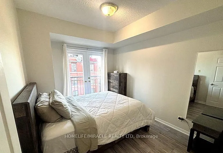 115 Richmond St E #605 — Photo 15