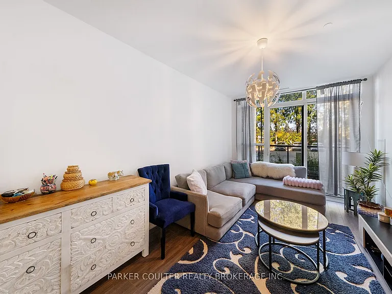 681 Yonge St #114 — Photo 13