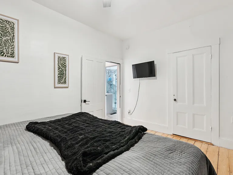 34 Revere St #1 — Photo 6