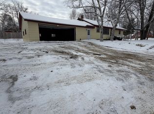 78 Massachusetts Ave, Millinocket, ME 04462