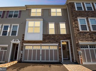 21102 Hickory Ln, Langhorne, PA 19047