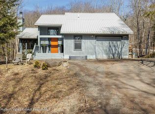 187 Wanatuska Ct, Middletown, NY 12465