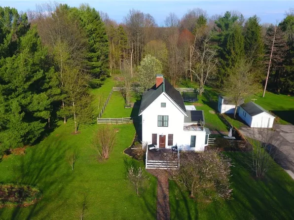 11606 Garfield Rd, Hiram, OH 44234