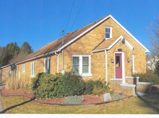 3652 Riverside Rd, Benton Harbor, MI 49022