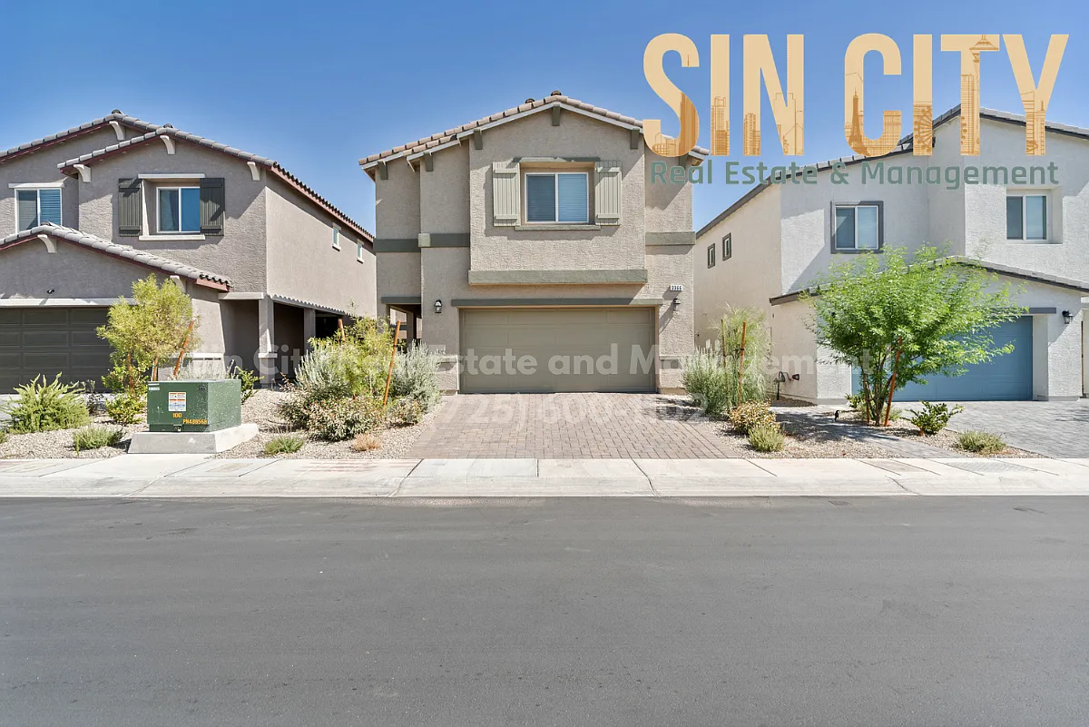 4 bed, 2.5 bath, 1855 sqft, $2,495 — Photo 1