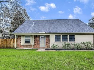 714 Briargrove Dr, Alvin, TX 77511