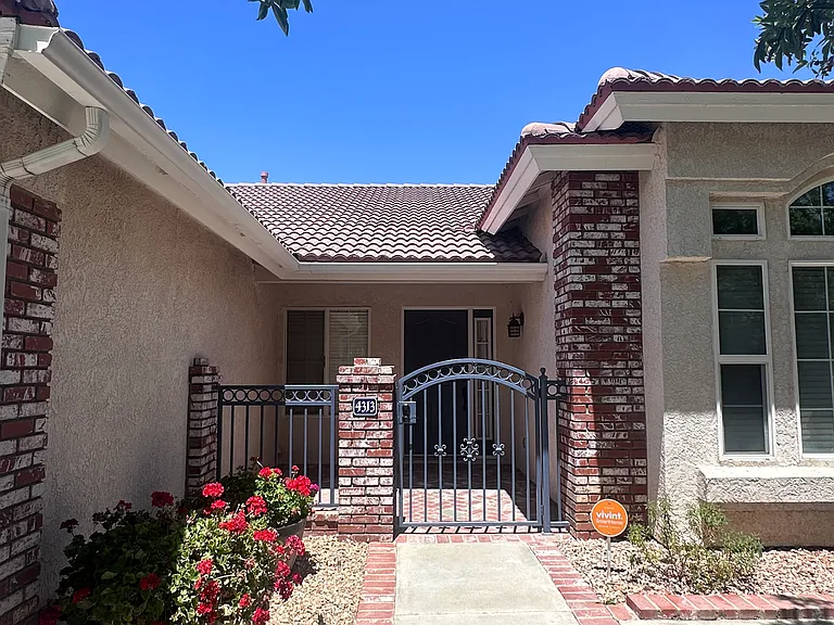4313 Cocina Ln — Photo 2
