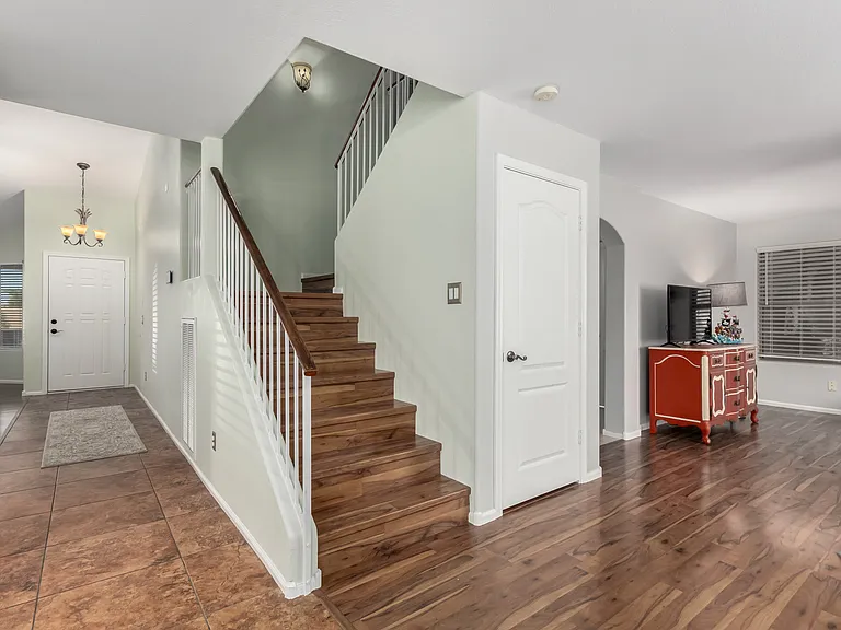 42553 W Sparks Dr — Photo 7