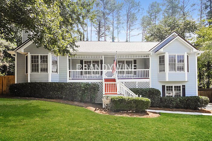 1st image of 12 Sherwood Forest Dr
