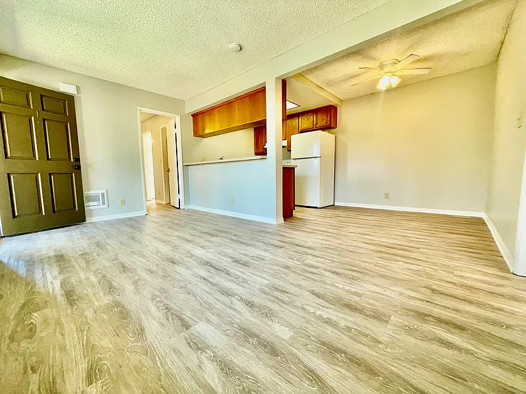 1354 Reed Ave #1 — Photo 5