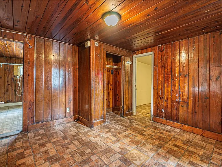 10704 N Annette Ave — Photo 13