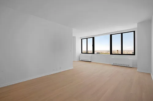 124 W 60th St #21J Photo 1